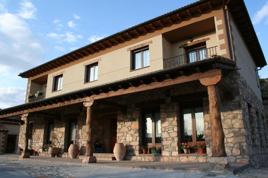 Hotel Los Arrenes De Tarancueña Exterior foto