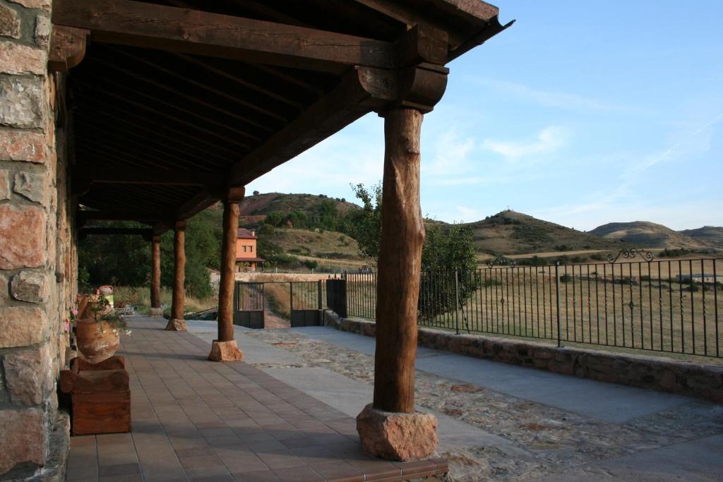 Hotel Los Arrenes De Tarancueña Exterior foto